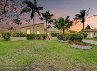 8300 NW 7th St, Coral Springs, FL 33071