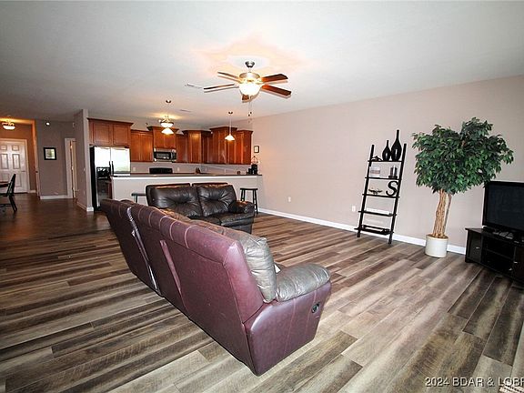 2nd image of 184 Plaza Gardens Ct #3G
