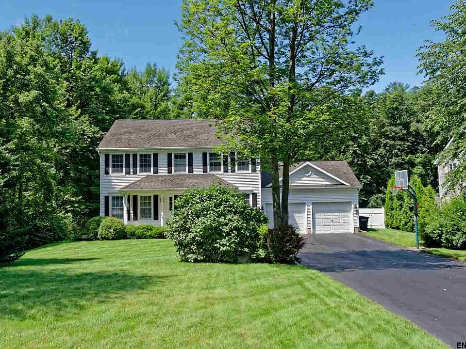 1st image of 347 Moonlight Dr