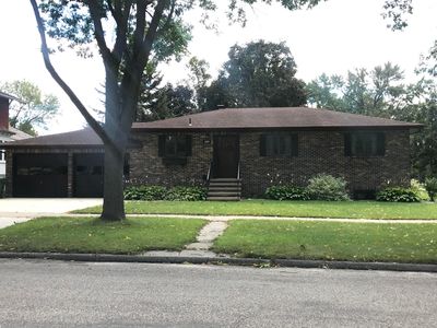 902 5th St, Brookings, SD, 57006