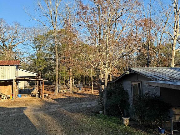 3rd image of 10 Blessed Way