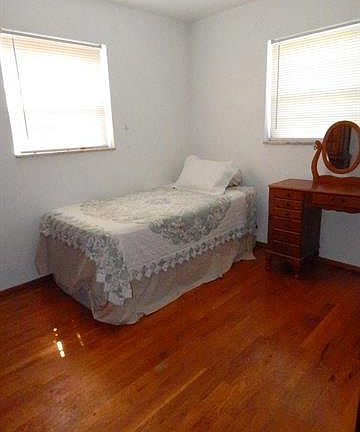4th image of 9520 Yaffbury Ln