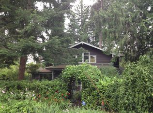 2017 NE 107th St, Seattle, WA 98125