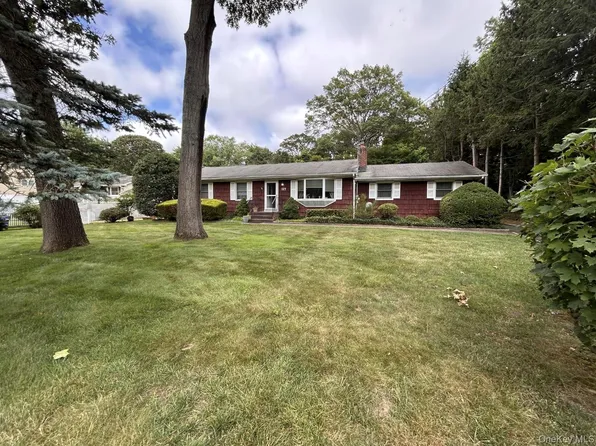 127 Cambon Avenue, Saint James, NY 11780