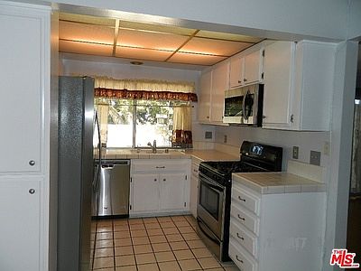 2nd image of 878 W 232nd St