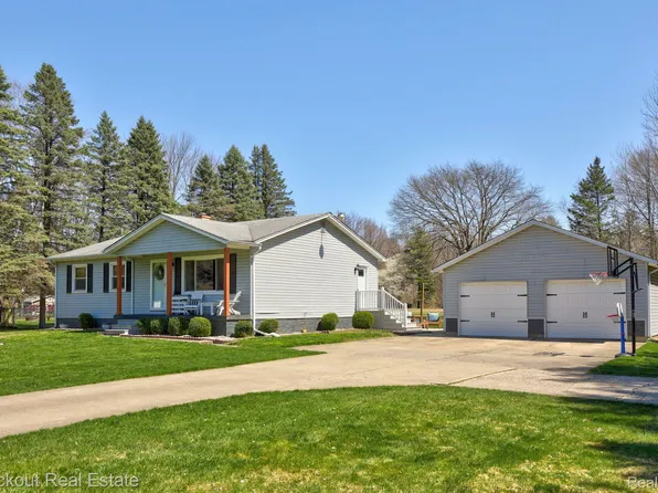 11779 S Block Rd, Birch Run, MI 48415