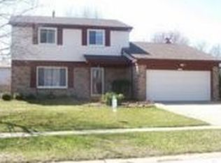 1396 Tennyson Dr, Troy, MI 48083