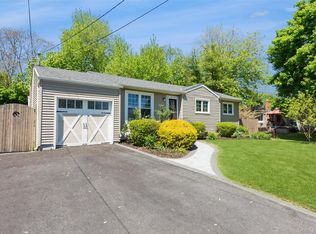 29 Superior St, Port Jefferson Station, NY 11776