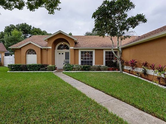 2nd image of 208 Almaden Ct