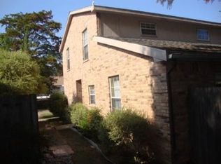 308 S Fielder Rd, Arlington, TX 76013