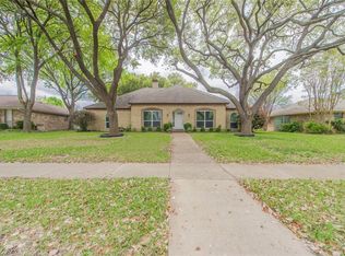 902 E Spring Valley Rd, Richardson, TX 75081