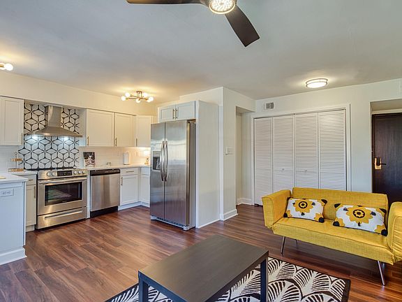 5th image of 337 W Bute St APT 10