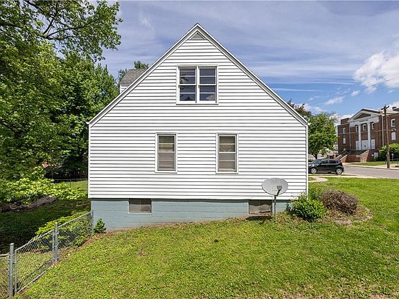 3rd image of 206 S 31st St