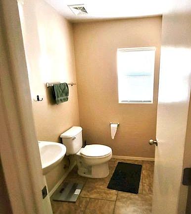 3rd image of 43206 W Jeremy St