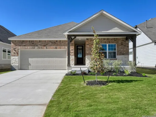 141 Beveridge Rd, Seguin, TX 78155