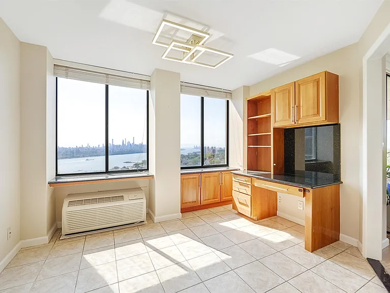 200 Winston Dr #2019 — Photo 12