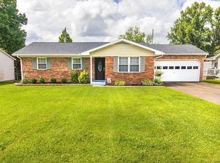 825 Harmon Ct, Evansville, IN 47711