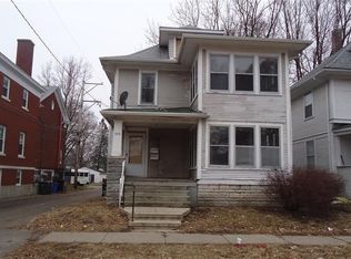 359 17th St SE, Cedar Rapids, IA 52403