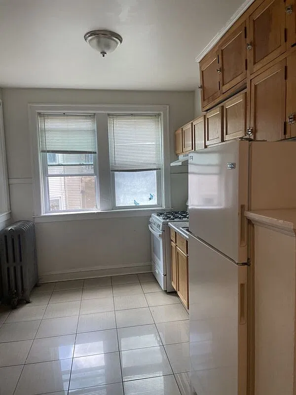 1 bed, 1.0 bath, $1,400 — Photo 2