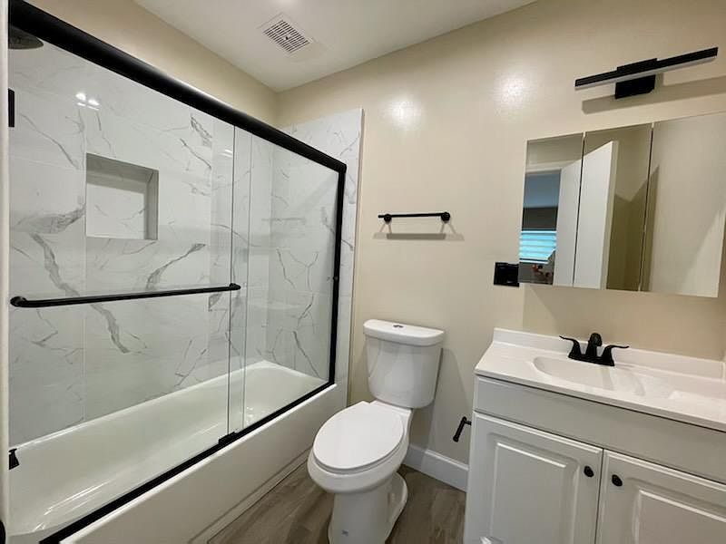 1st image of 2228 20th St #2