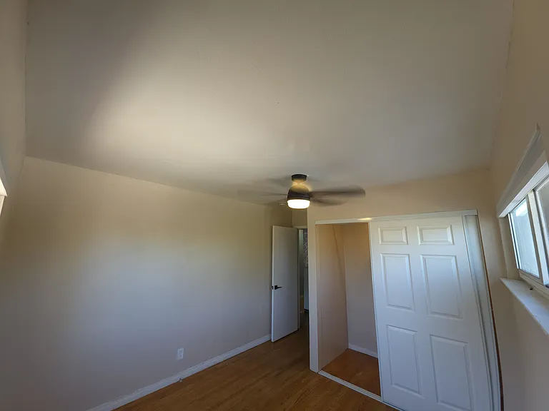 215 Almond St — Photo 7