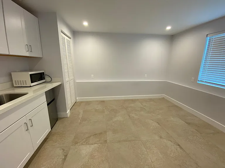 52 Avalon Dr #3 — Photo 7