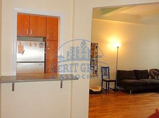 39-20 52nd St, Woodside, NY 11377