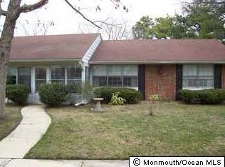 427D Chatham Ct, Lakewood, NJ 08701