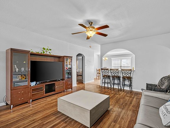 4th image of 2426 Toccata Ln