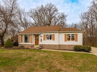 1411 Chapman Dr, Akron, OH 44305