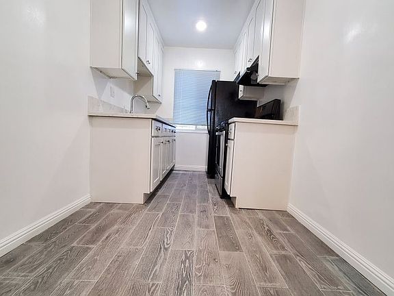 4th image of 151 S Oxford Ave APT 4