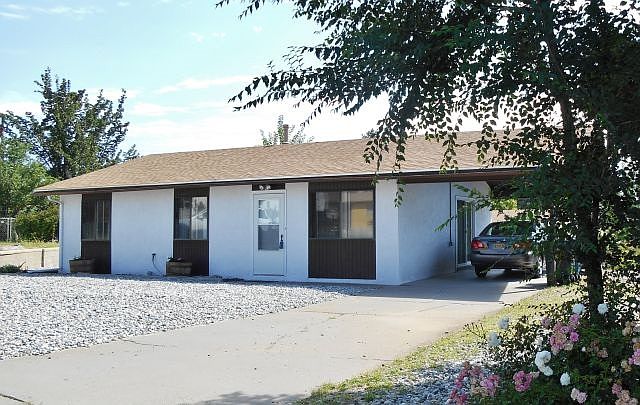 1st image of 64 Hacienda Dr