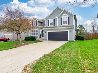 21247 W 120th St, Olathe, KS 66061