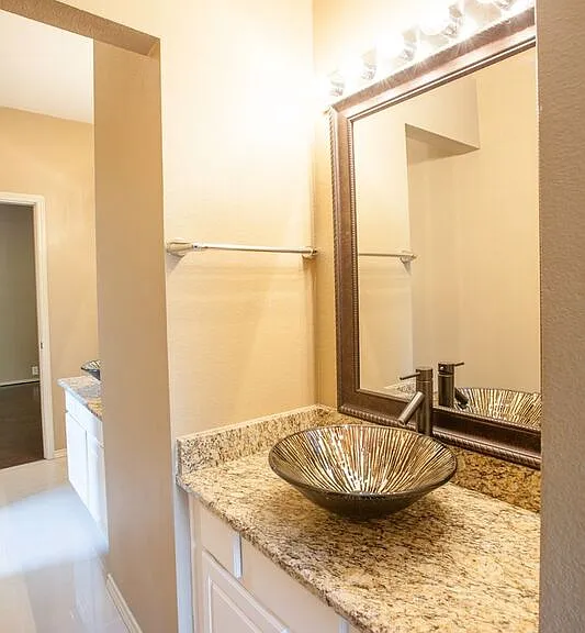 11544 Blackhawk Dr — Photo 44