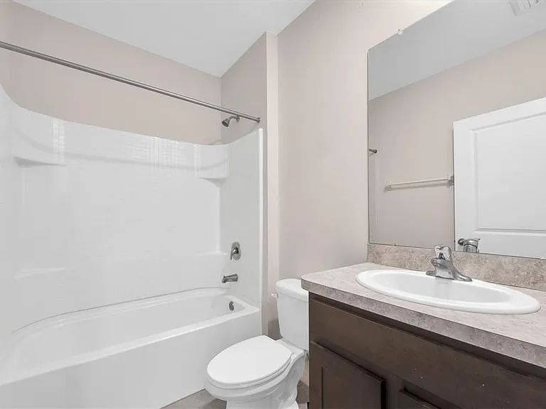 17066 Oval Rum Dr — Photo 31