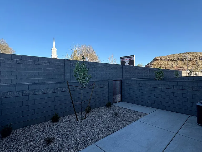 1855 Livy Ln #MAIN — Photo 22