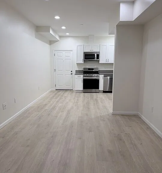 1409 N Hobart Blvd #101 — Photo 6