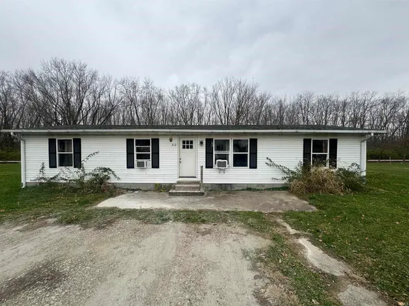312 E Railroad St, Roachdale, IN 46172