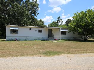 210 Davis Rd, White Oak, TX 75693