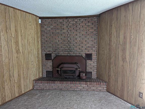 5th image of 920 W University Dr