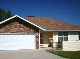 63 Neals Trl, Reeds Spring, MO 65737