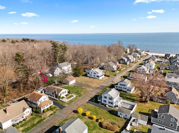 40 Billow Road, Old Lyme, CT 06371