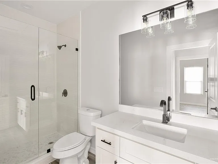408 N Onyx Ave #3 — Photo 12