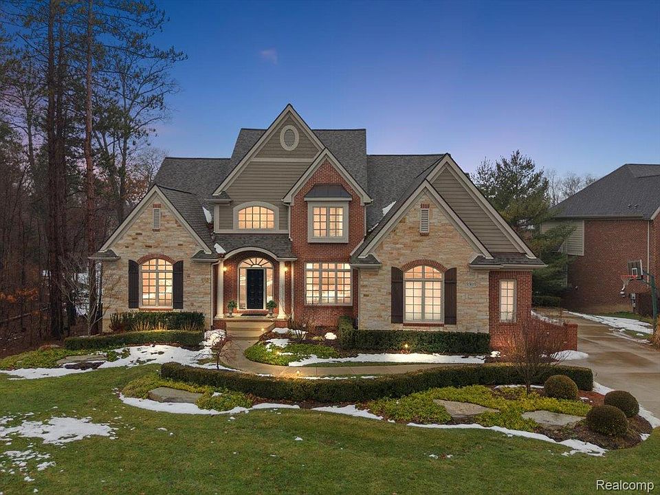1st image of 3303 Timberlake Dr