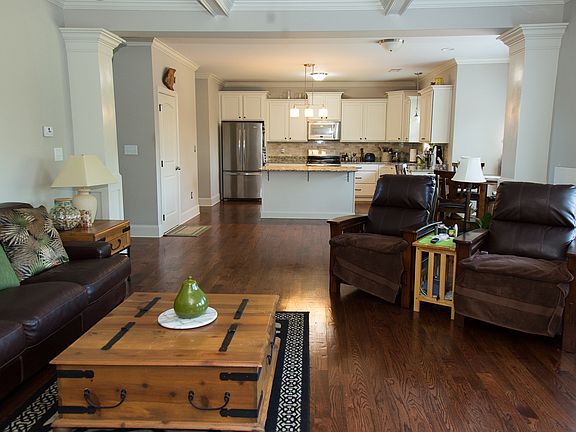 Living Area 2