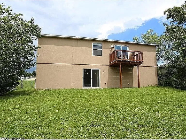 2266 N Normandy Blvd — Photo 11