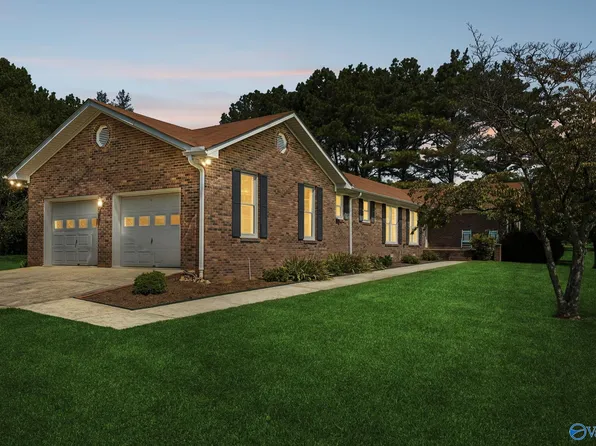 296 Mulberry Rd, Hazel Green, AL 35750