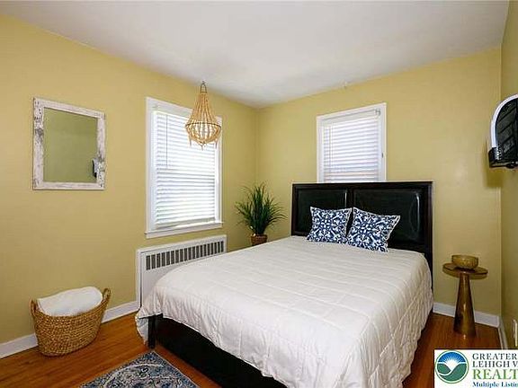 2nd image of 219 S 25th St #219