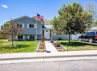 400 Hutton St, Green River, WY 82935