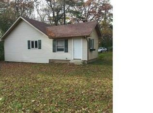 1073 Timberlane St, Lake Orion, MI 48360